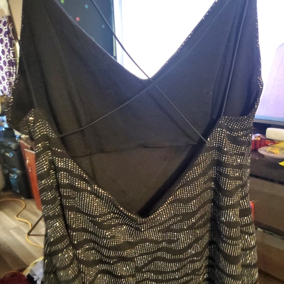 Dress - Picture 3 of 4